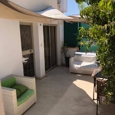 Lägenhet Golden Sunshine Paralimni